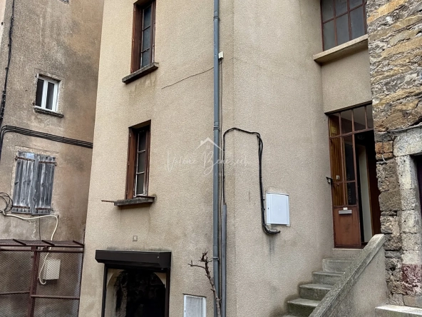 Maison de village T3 à Creissels avec garage, atelier et combles aménageables