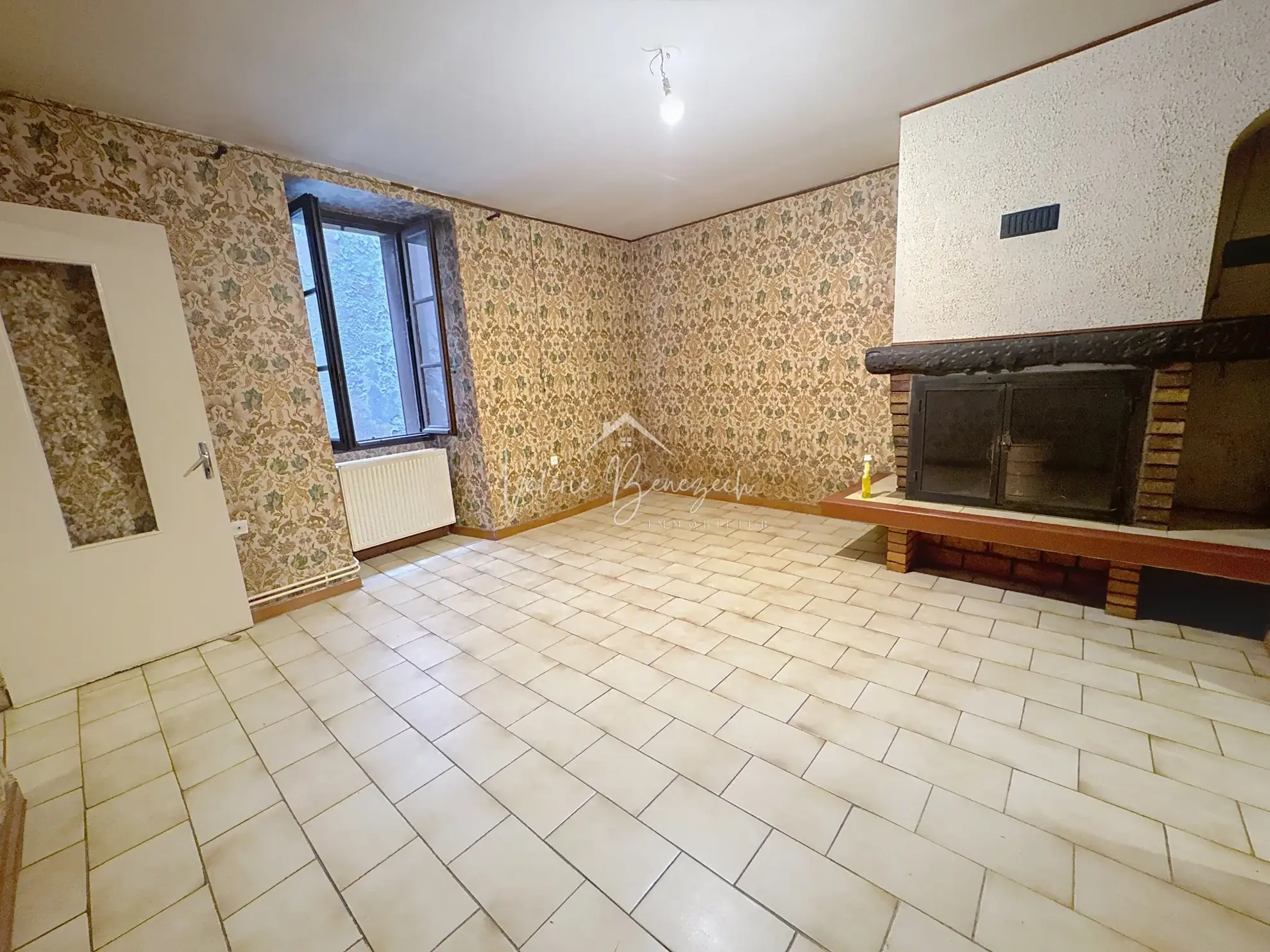 Maison de village T3 à Creissels avec garage, atelier et combles aménageables 