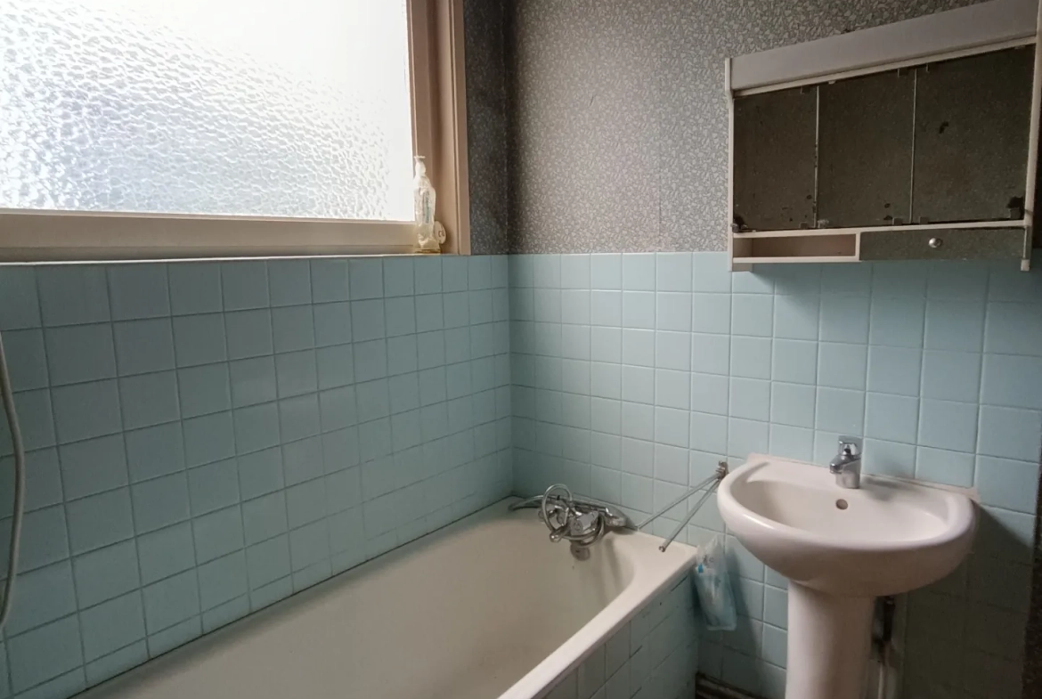 Maison à vendre à Isbergues de 96 m² avec jardin et garage 
