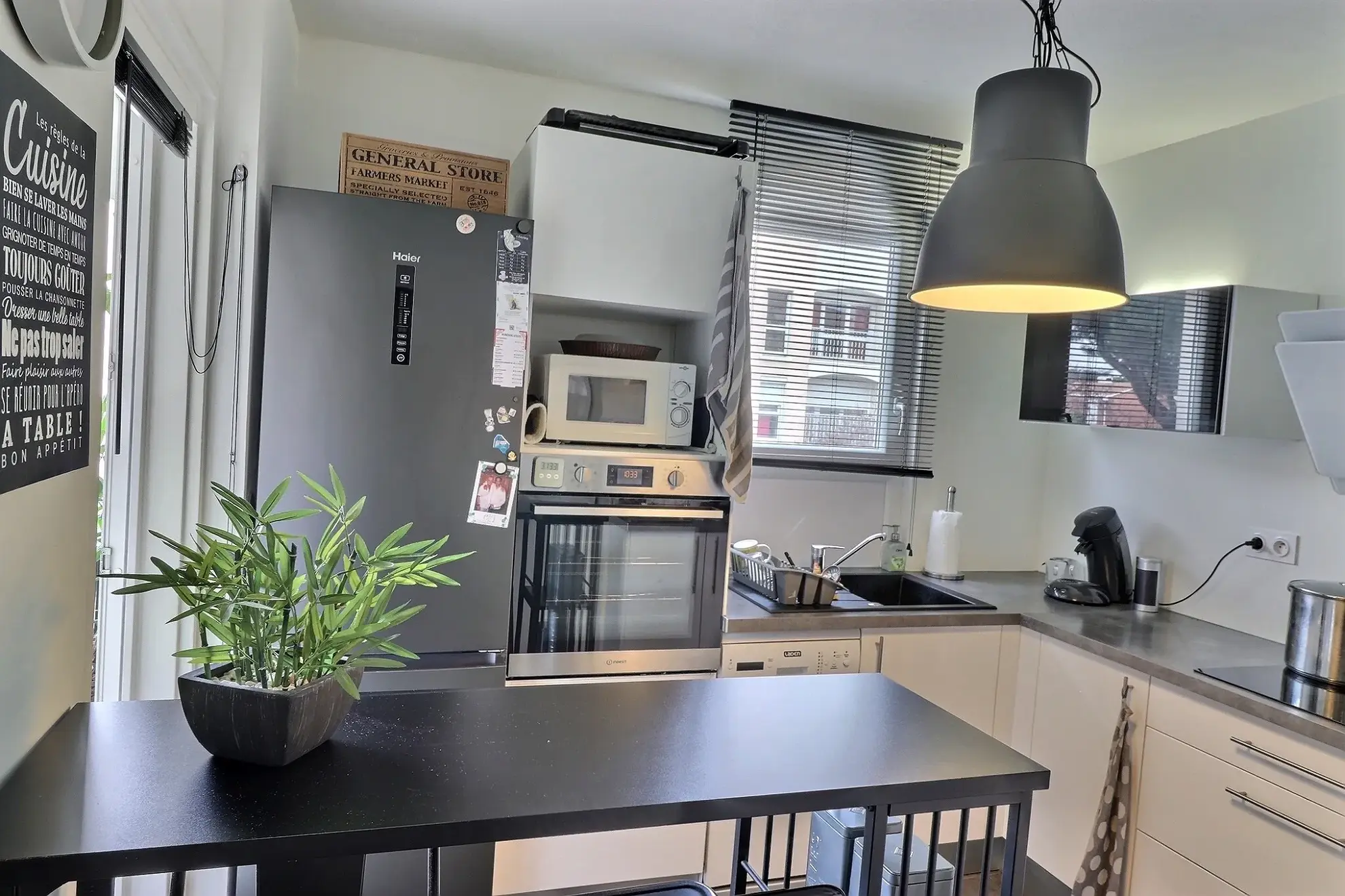 Achat d'une charmante grange en pierre habitable à Saint-Aquilin 