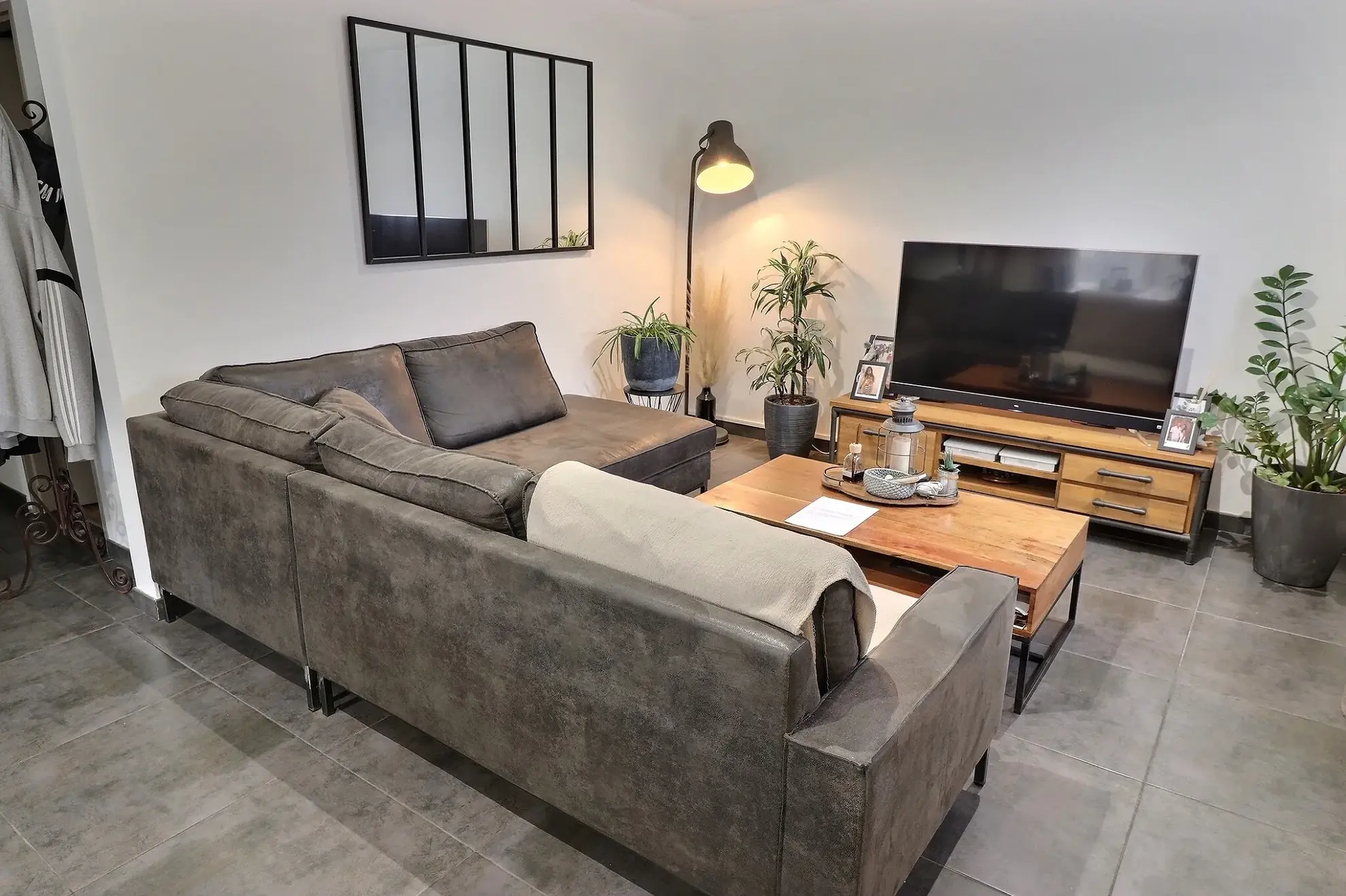 Achat d'une charmante grange en pierre habitable à Saint-Aquilin 