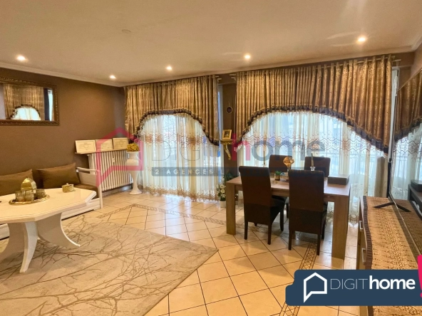 Appartement lumineux de 82 m² à Toulon avec balcon et cave
