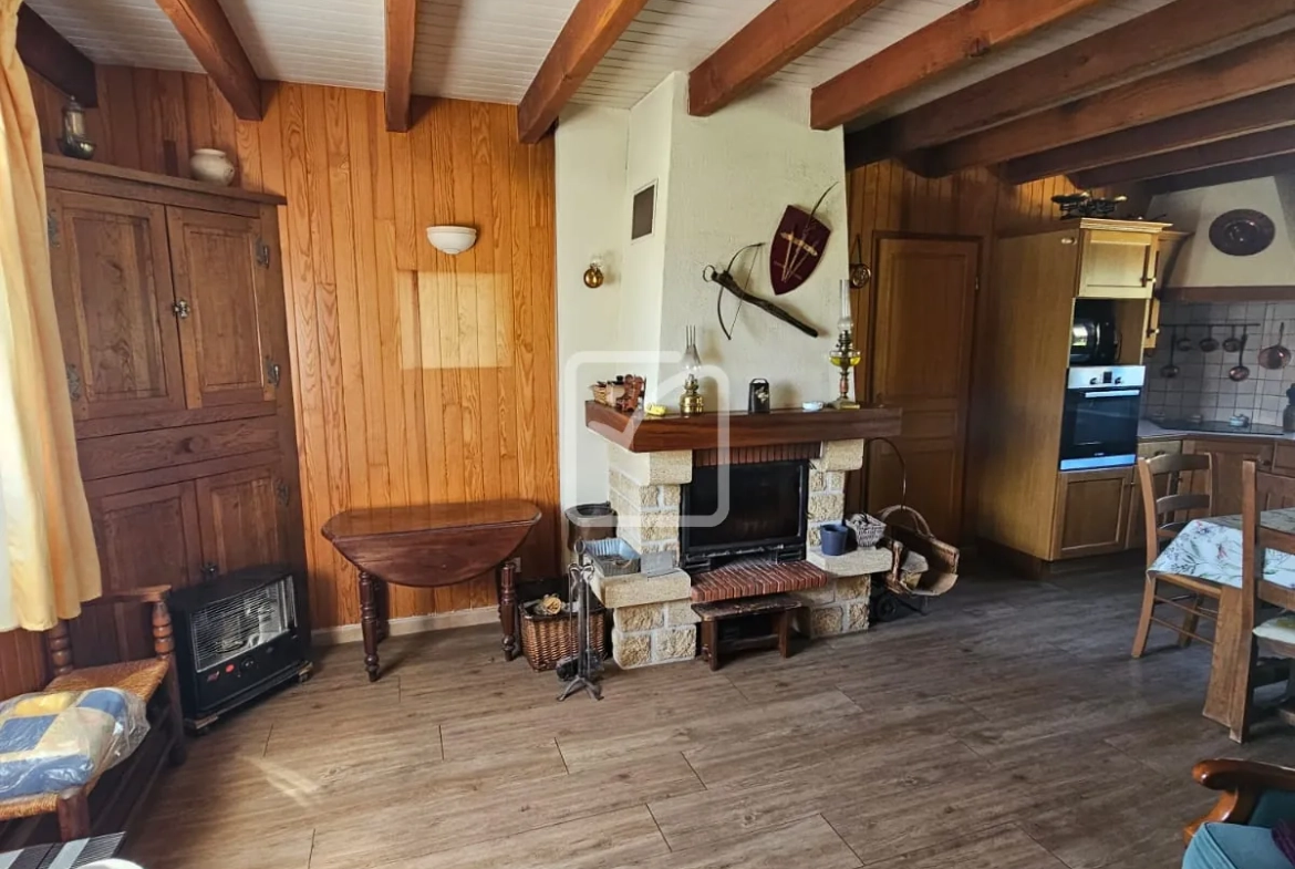 Maison en ossature bois de 154 m² à Saint-Sozy, secteur calme et proche des sites naturels 