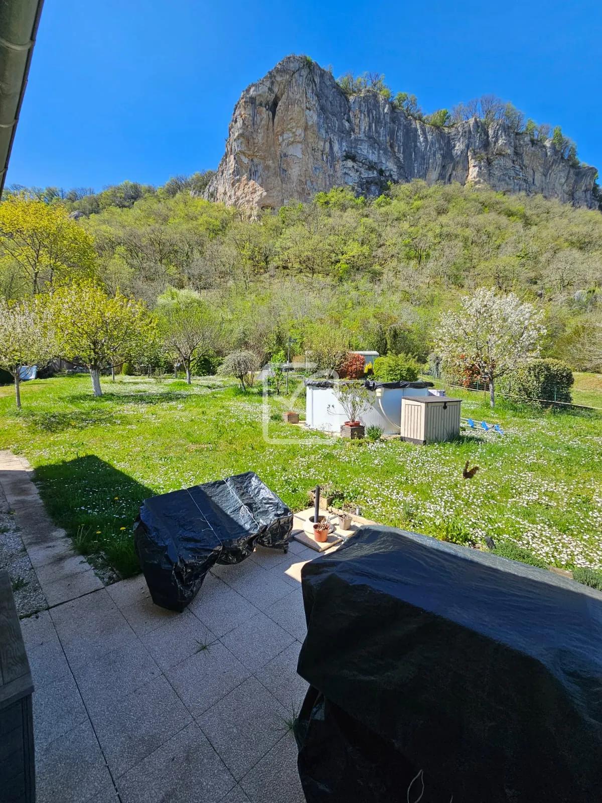 Maison en ossature bois de 154 m² à Saint-Sozy, secteur calme et proche des sites naturels 