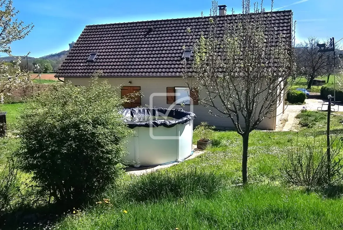 Maison en ossature bois de 154 m² à Saint-Sozy, secteur calme et proche des sites naturels 