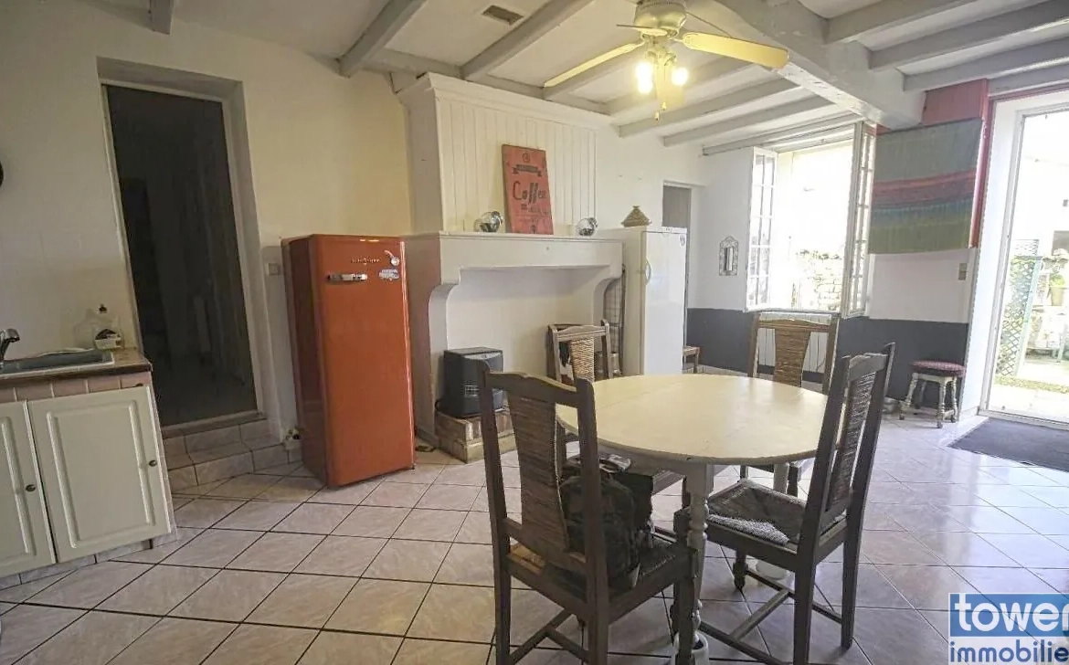 Maison familiale de 4 pièces à Matha, 117 m² avec dépendance et terrain de 300 m² 