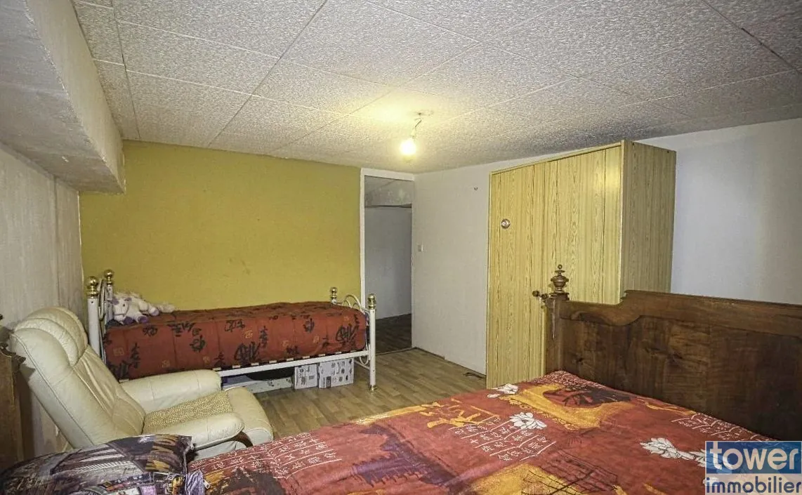Maison familiale de 4 pièces à Matha, 117 m² avec dépendance et terrain de 300 m² 
