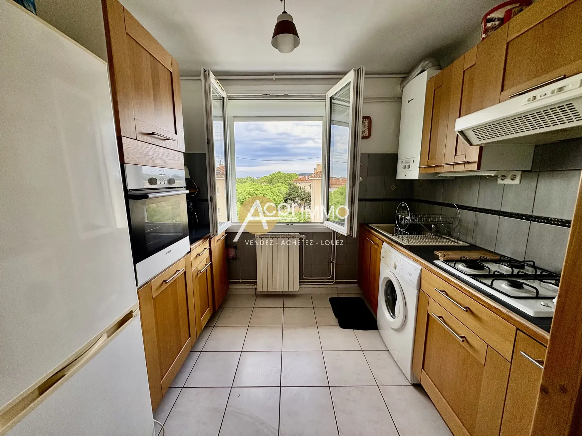 Appartement T2 lumineux avec vue dégagée à La Seyne-sur-Mer 