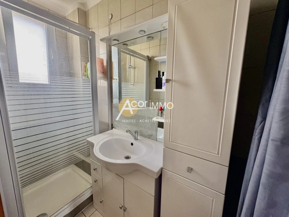 Appartement T2 lumineux avec vue dégagée à La Seyne-sur-Mer 