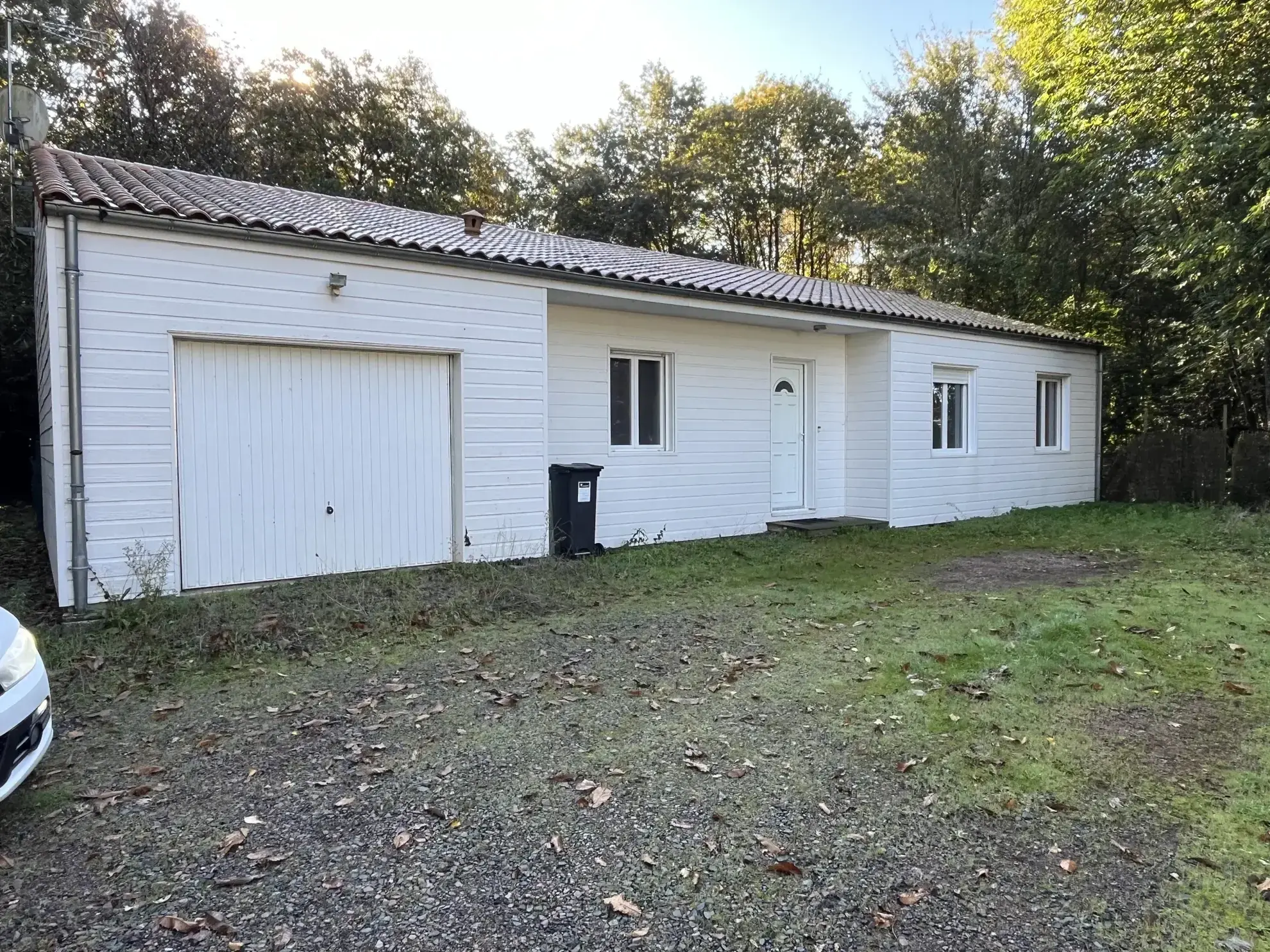Maison de plain-pied à Thouars avec jardin et vue forestière 
