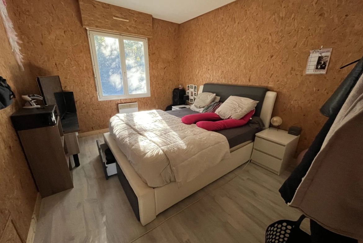 Maison de plain-pied à Thouars avec jardin et vue forestière 