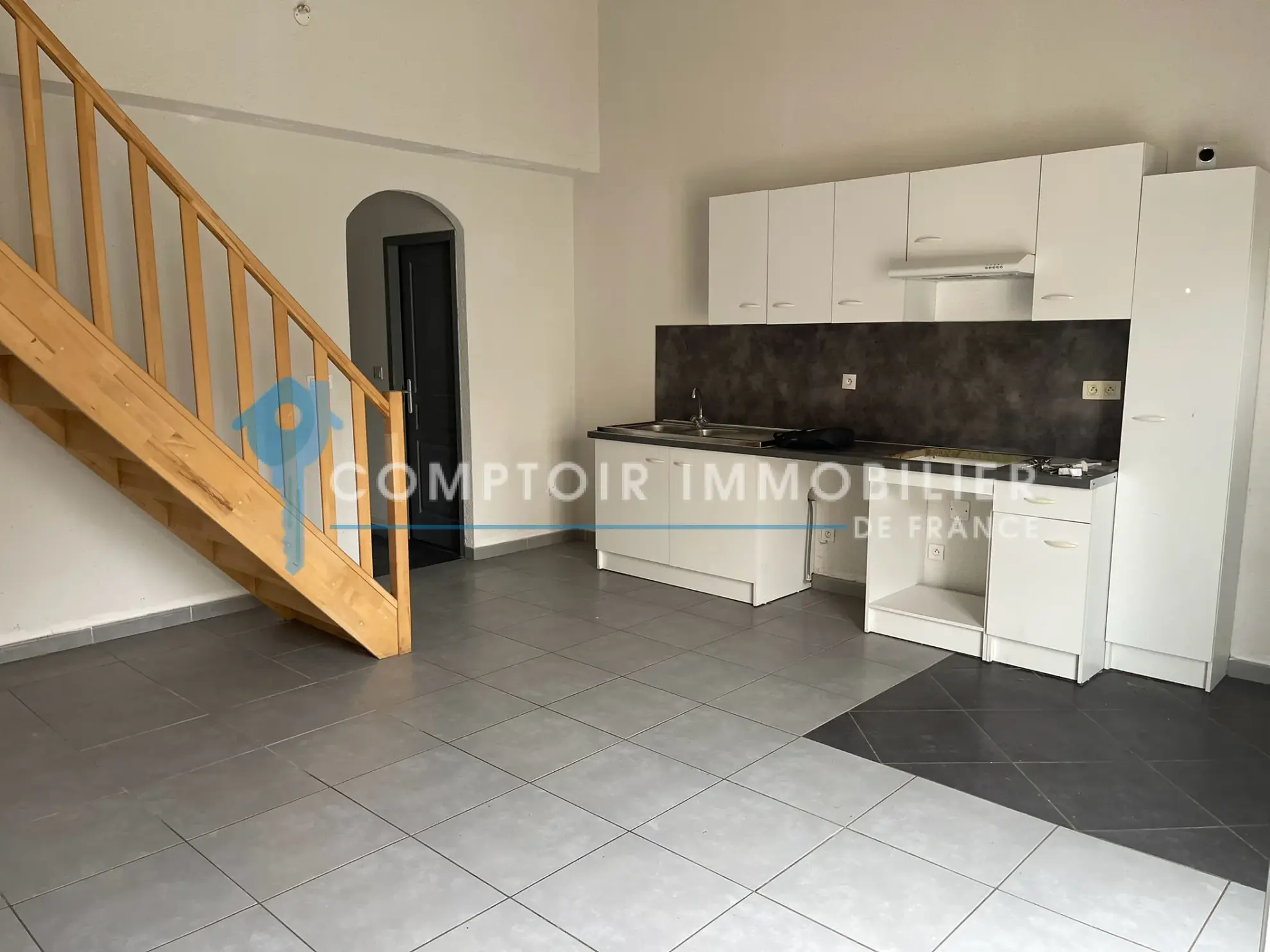 Maison bifamiliale de 120 m2 avec 2 appartements indépendants à Cavaillon 