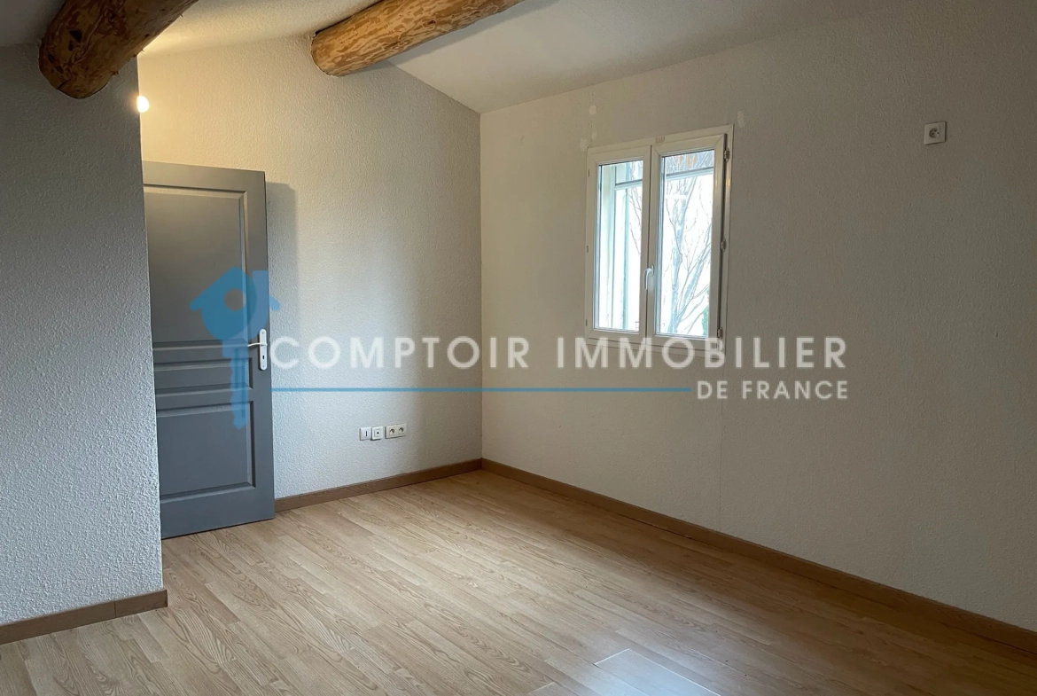 Maison bifamiliale de 120 m2 avec 2 appartements indépendants à Cavaillon 