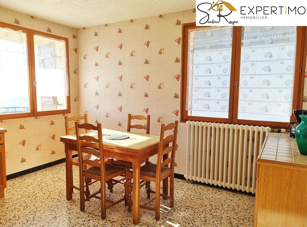 Maison 96 m² avec terrain de 1016 m² à Saint ELOY - Vue dégagée et confort moderne 