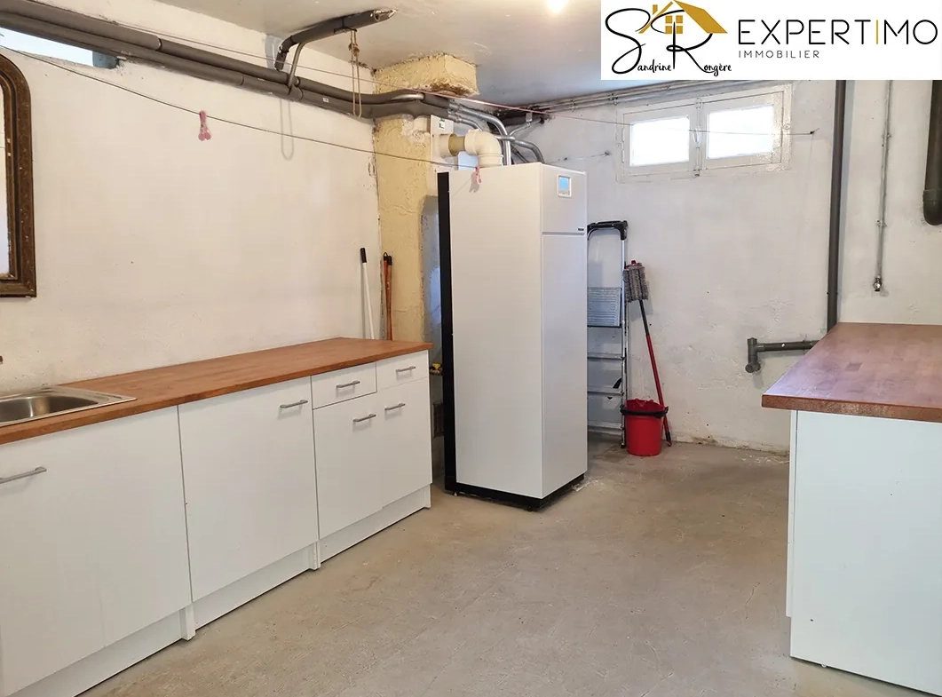 Maison 96 m² avec terrain de 1016 m² à Saint ELOY - Vue dégagée et confort moderne 