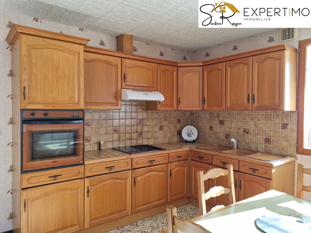 Maison 96 m² avec terrain de 1016 m² à Saint ELOY - Vue dégagée et confort moderne 