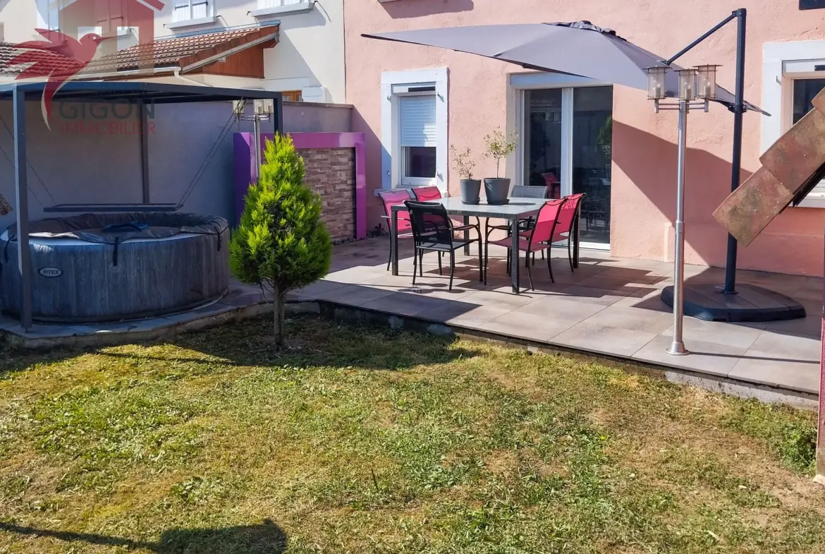 Maison rénovée avec jardin et annexes à Exincourt - 99 m² 