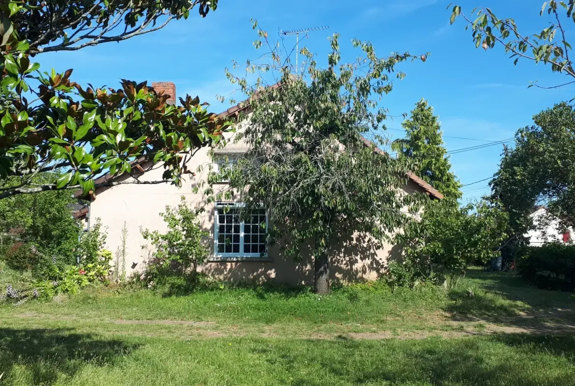 Charmante maison de 137 m² avec annexe et grand jardin à Les Ormes 