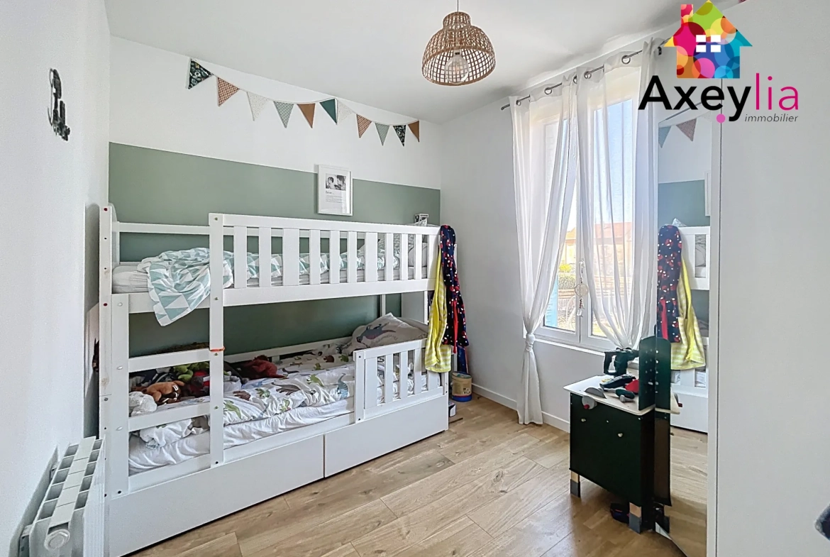 Maison à Riorges avec terrain, piscine et garage – rénovation récente 