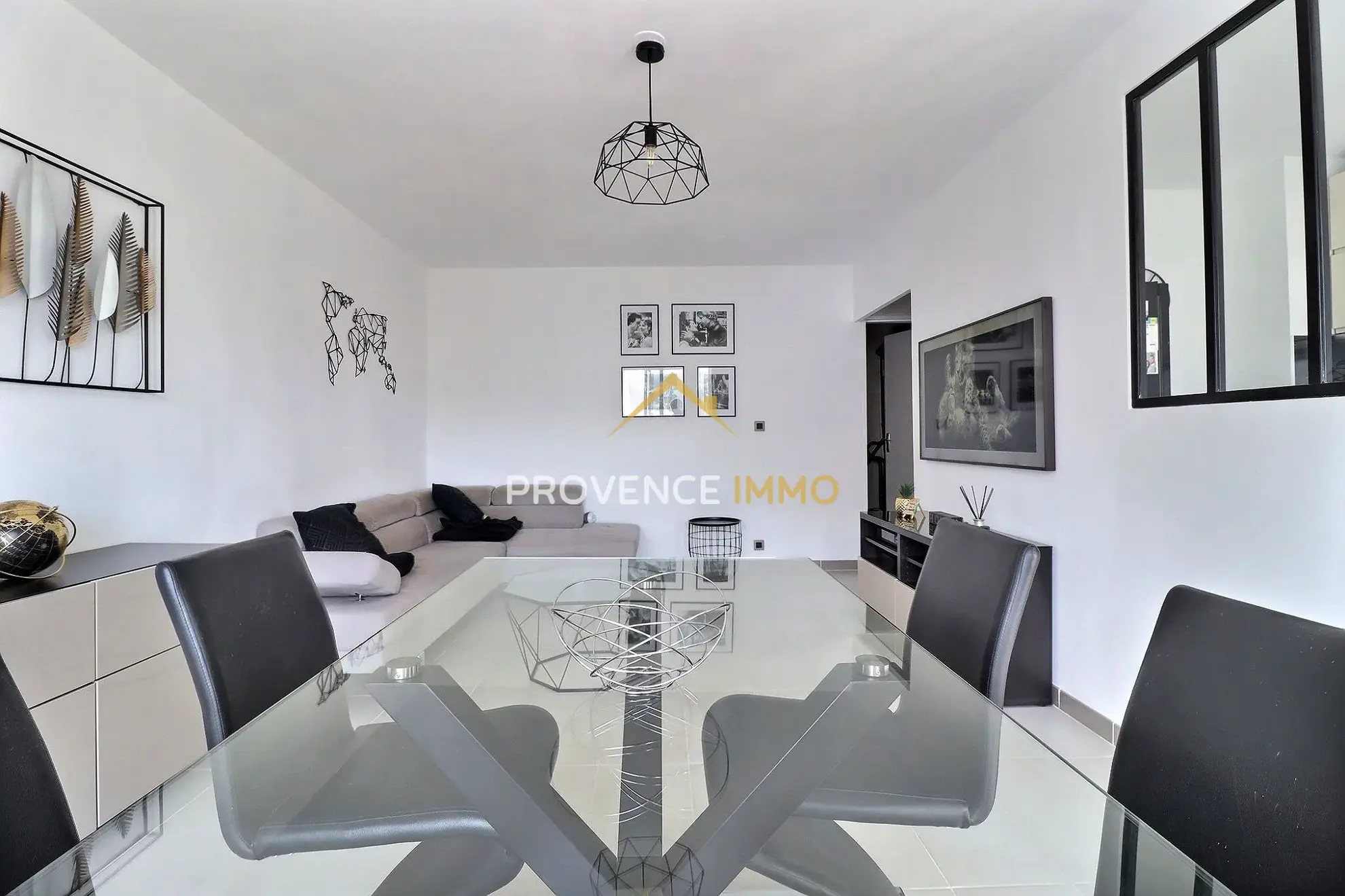 Appartement T2 rénové avec terrasse à Vitrolles – Belle opportunité 