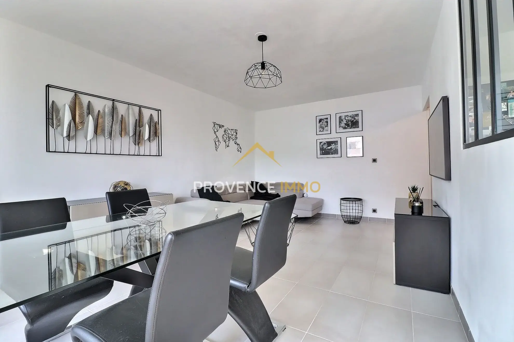 Appartement T2 rénové avec terrasse à Vitrolles – Belle opportunité 