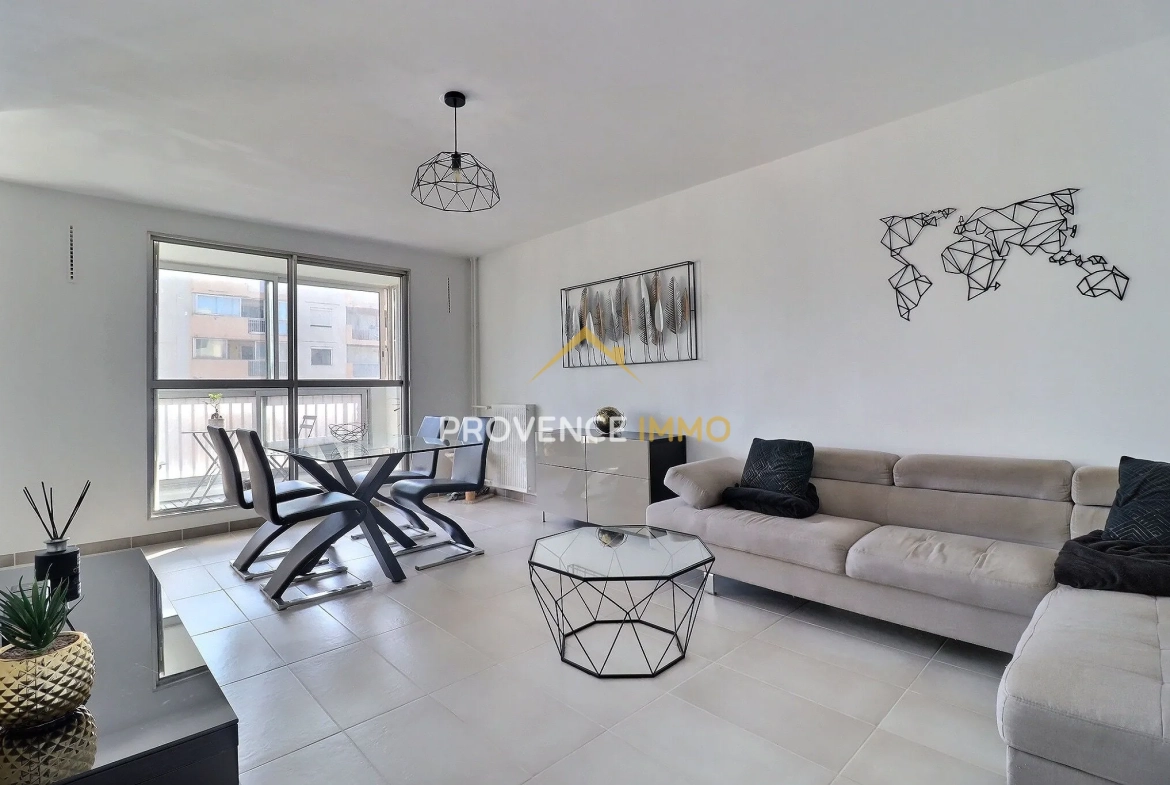 Appartement T2 rénové avec terrasse à Vitrolles – Belle opportunité 