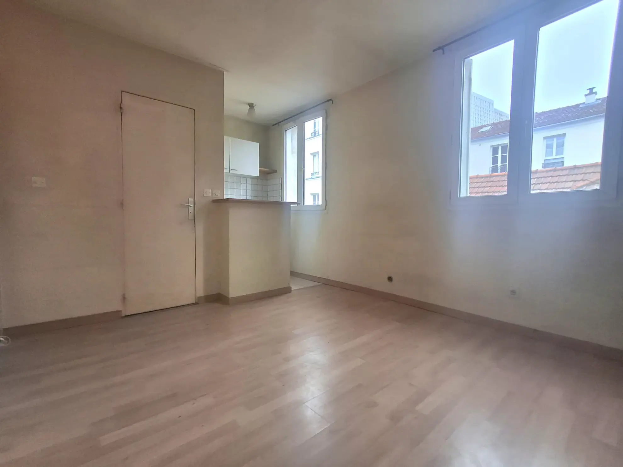 Studio à vendre Paris 13 face au parc de Choisy avec cave en dernier étage 