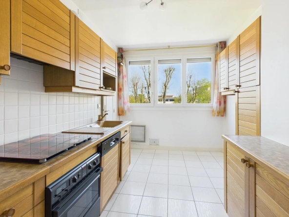 Appartement 3 pièces lumineux avec balcon à Corbeil-Essonnes 