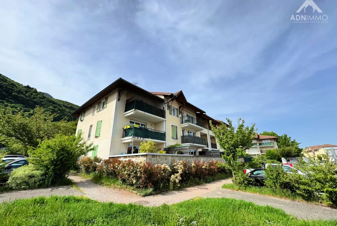 Appartement 3 pièces de 53 m² à Collonges avec balcon en vente 