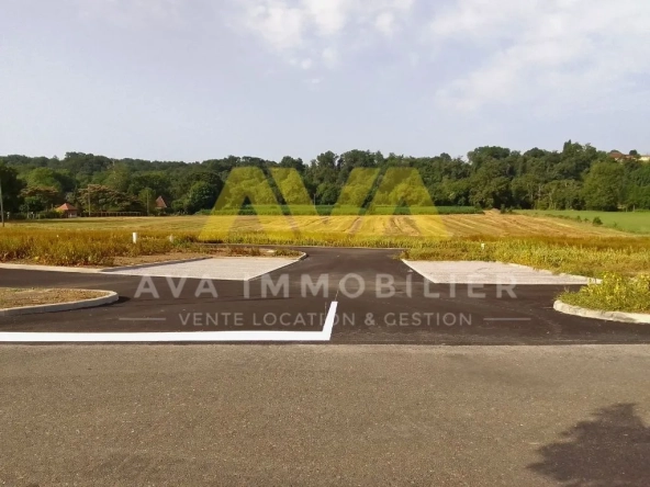 Terrain constructible de 1306 m² à Navarrenx, proche Sauveterre de Béarn 