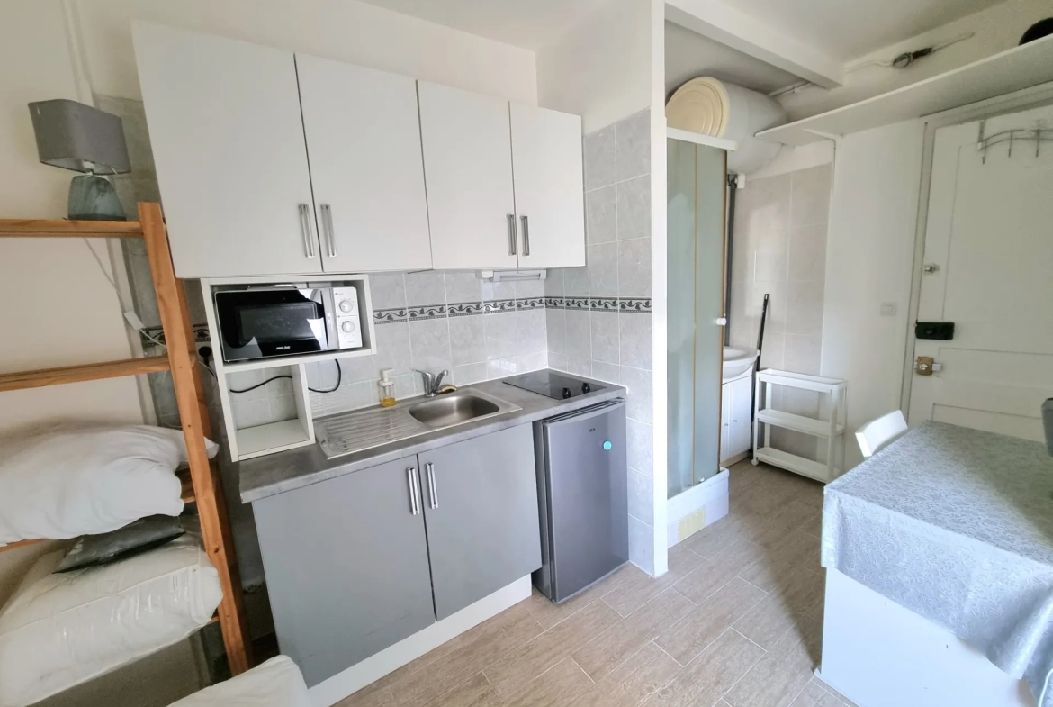 Studette lumineuse de 9,24 m² dans le 5ème arrondissement de Paris, parfait pied-à-terre ou logement étudiant 