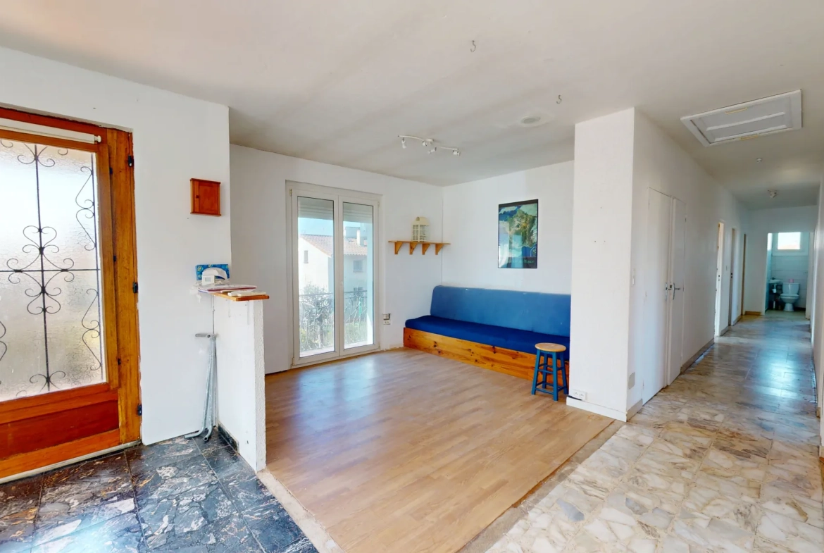 Appartement spacieux de 6 pièces avec jardin et panneaux photovoltaïques à Frouzins 