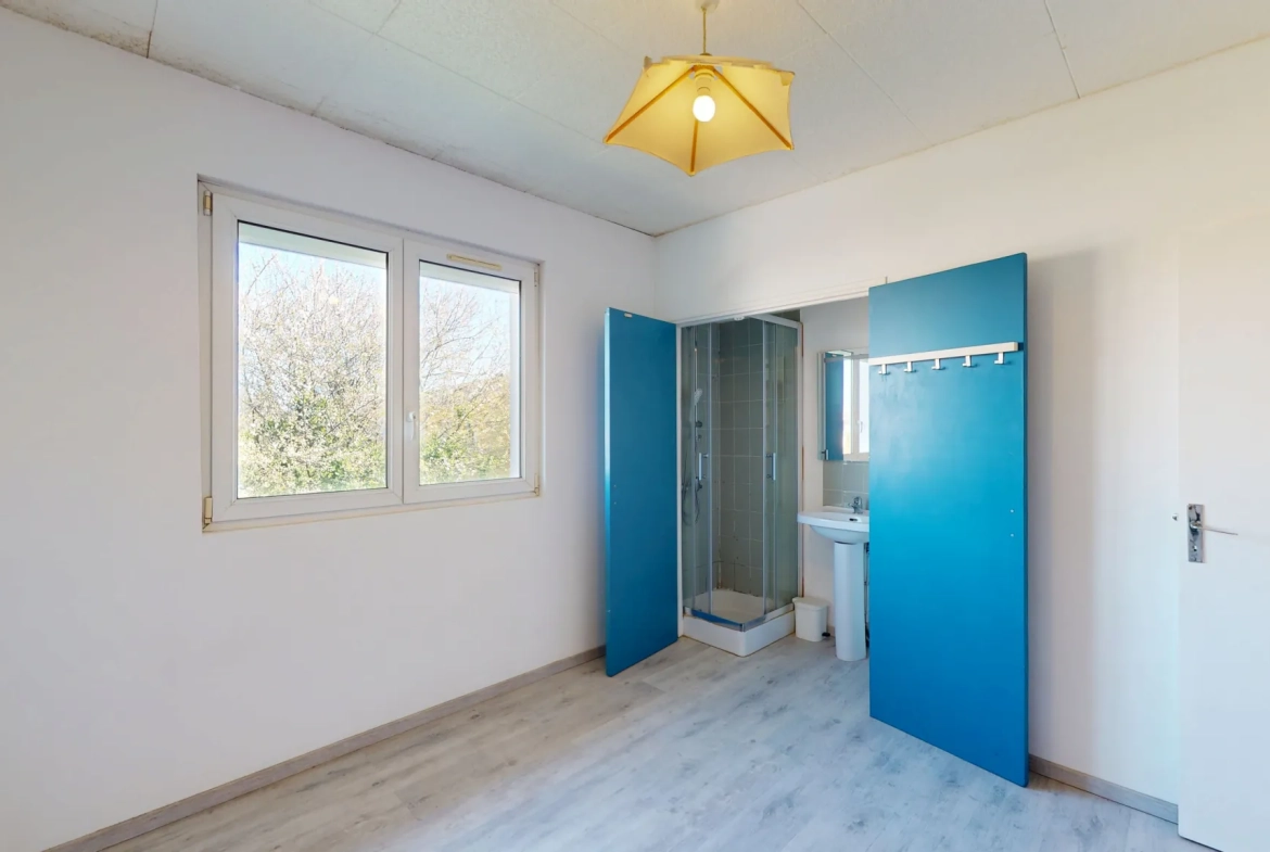 Appartement spacieux de 6 pièces avec jardin et panneaux photovoltaïques à Frouzins 