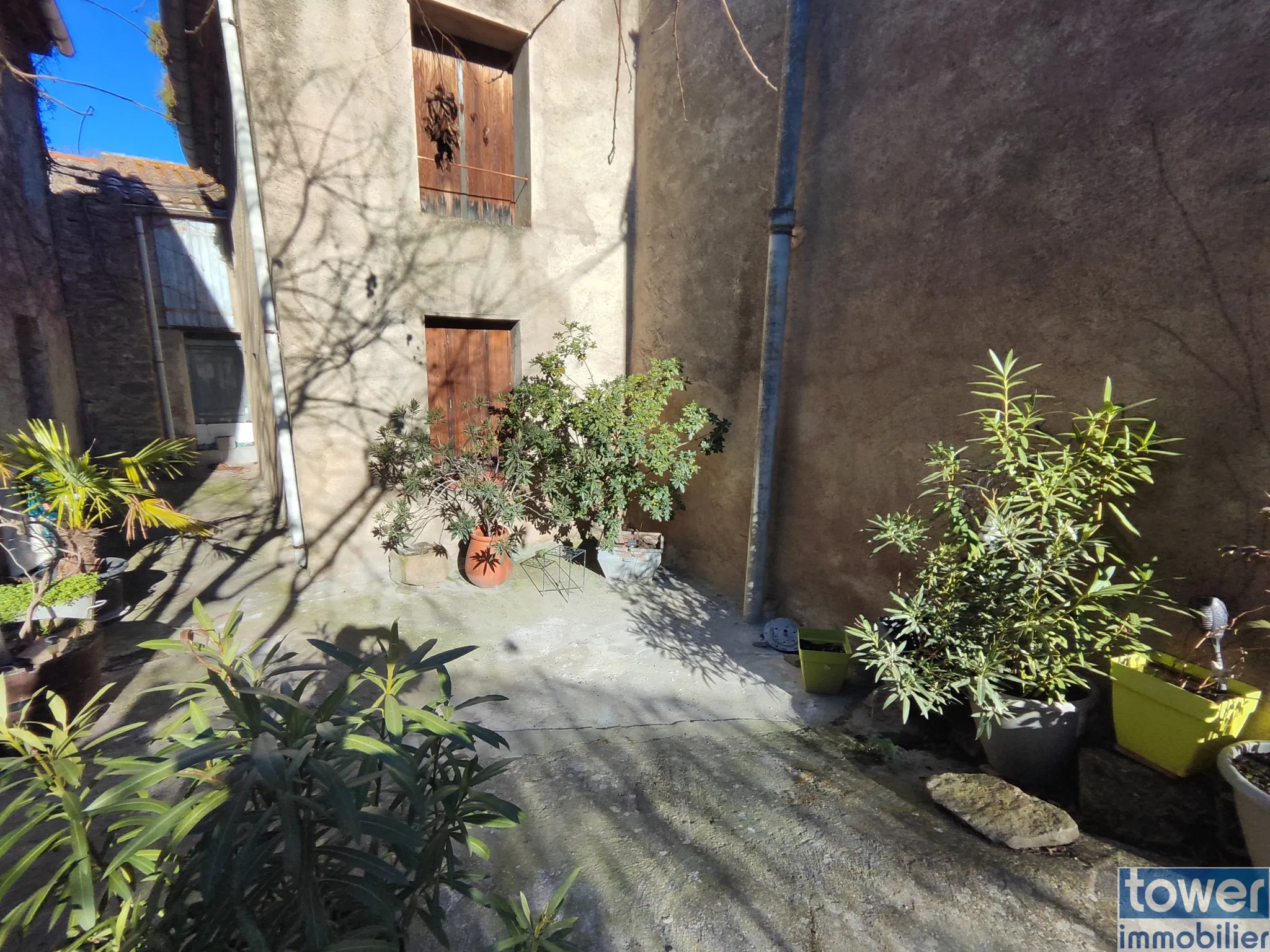 Grande maison à rénover de 120 m² proche de Lagrasse dans le sud de la France 