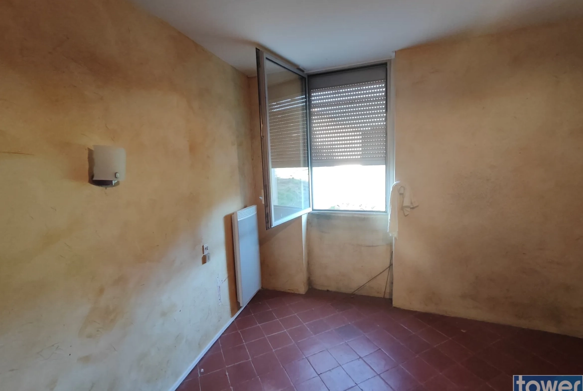 Grande maison à rénover de 120 m² proche de Lagrasse dans le sud de la France 