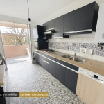 Appartement T4 avec balcon, cave et parking à Grigny-sur-Rhône