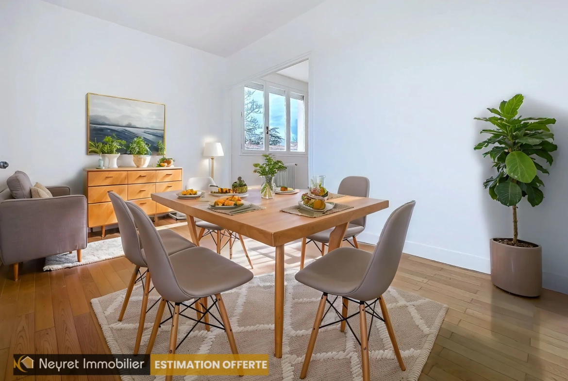 Appartement T4 avec balcon, cave et parking à Grigny-sur-Rhône 