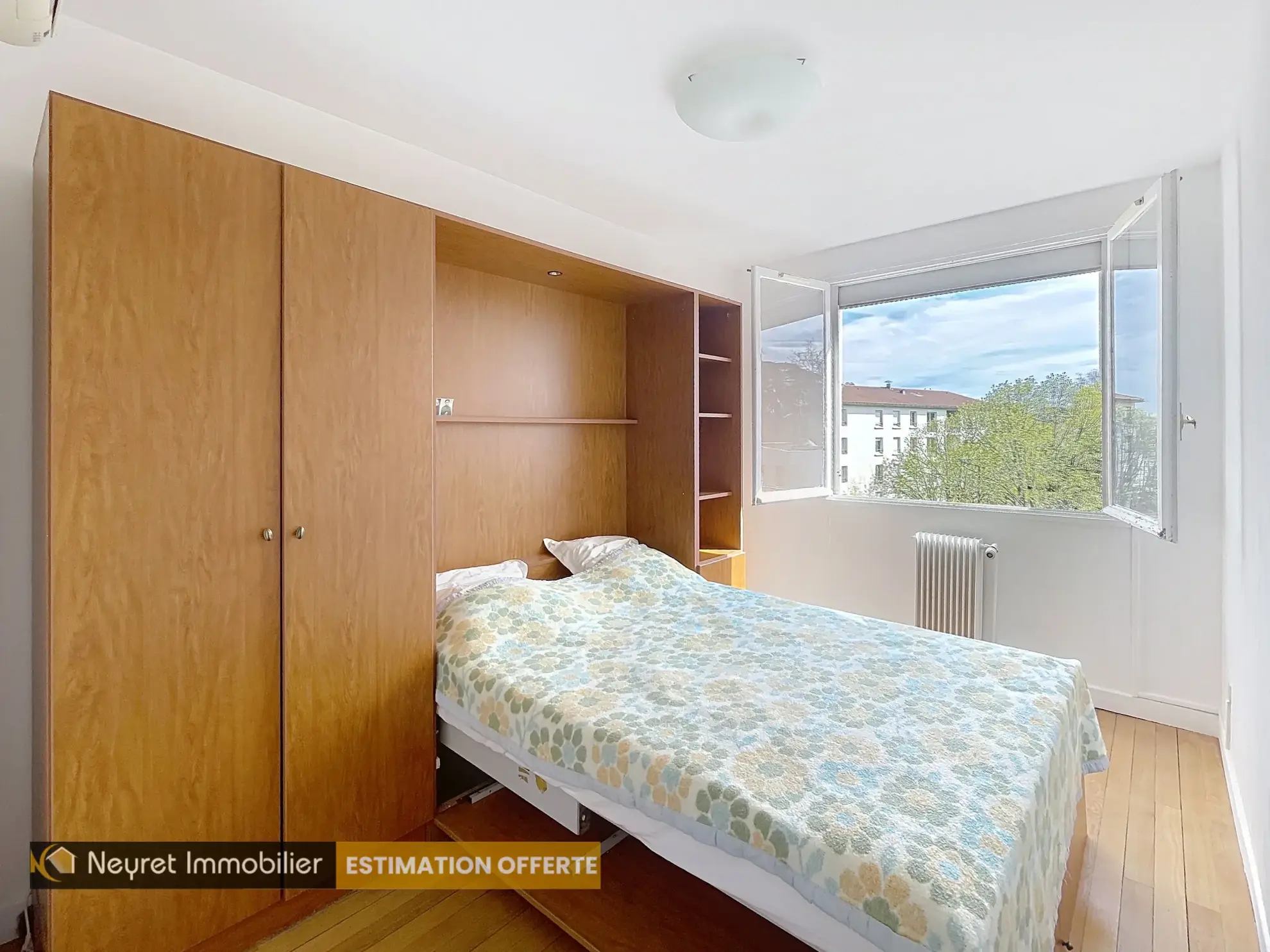 Appartement T4 avec balcon, cave et parking à Grigny-sur-Rhône 