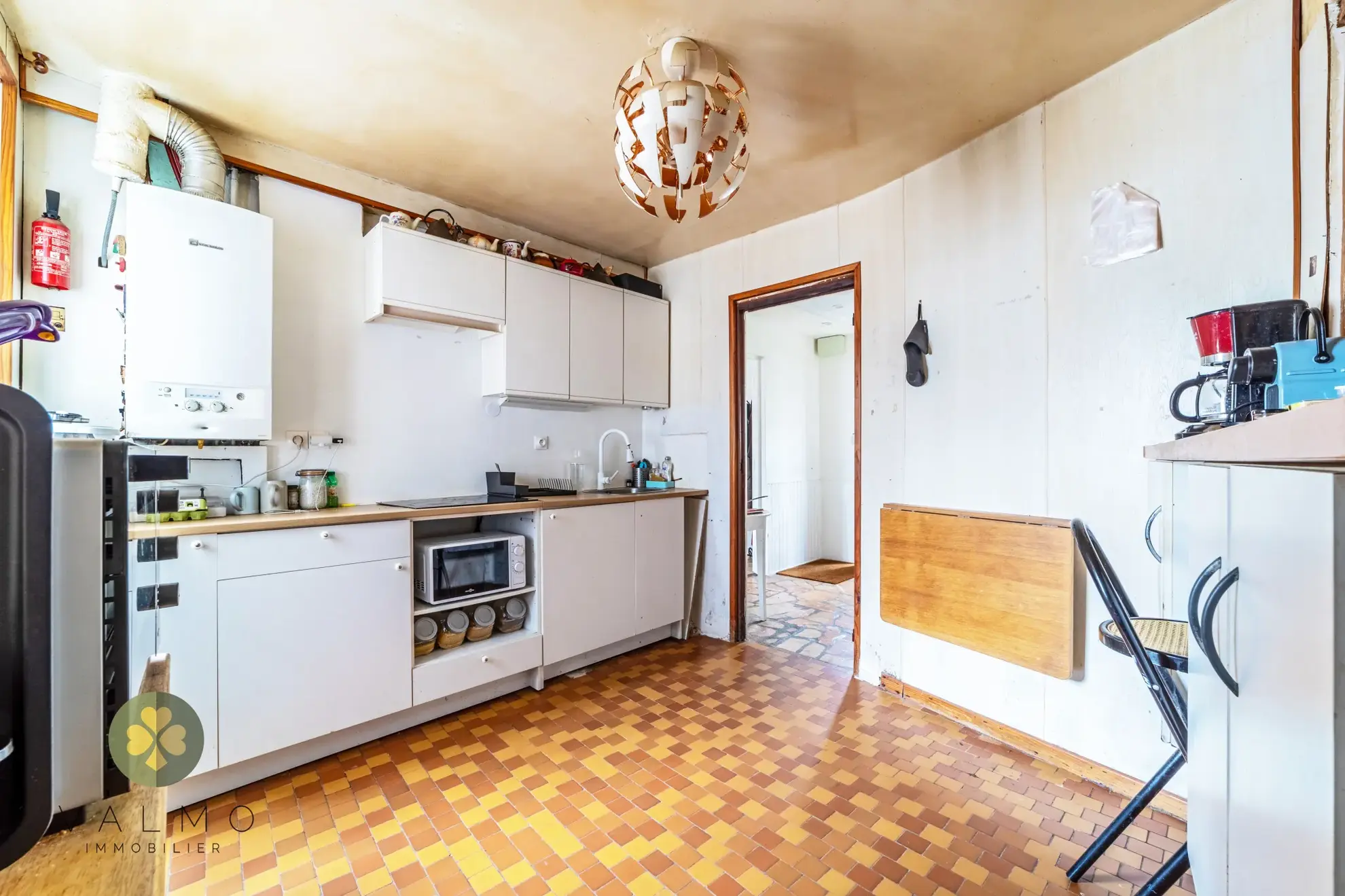 Maison de ville à Maule (78) avec potentiel de rénovation et 4 chambres 
