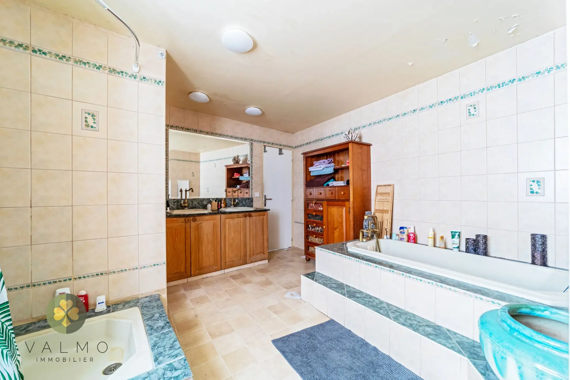 Maison de ville à Maule (78) avec potentiel de rénovation et 4 chambres 