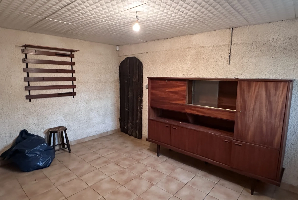 Charmante maison à Pujols avec piscine, vue campagne et grand jardin - Calme et confort 