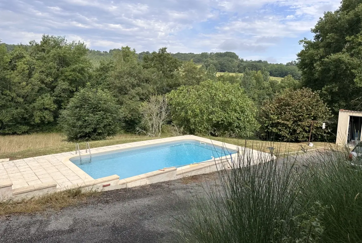 Charmante maison à Pujols avec piscine, vue campagne et grand jardin - Calme et confort 