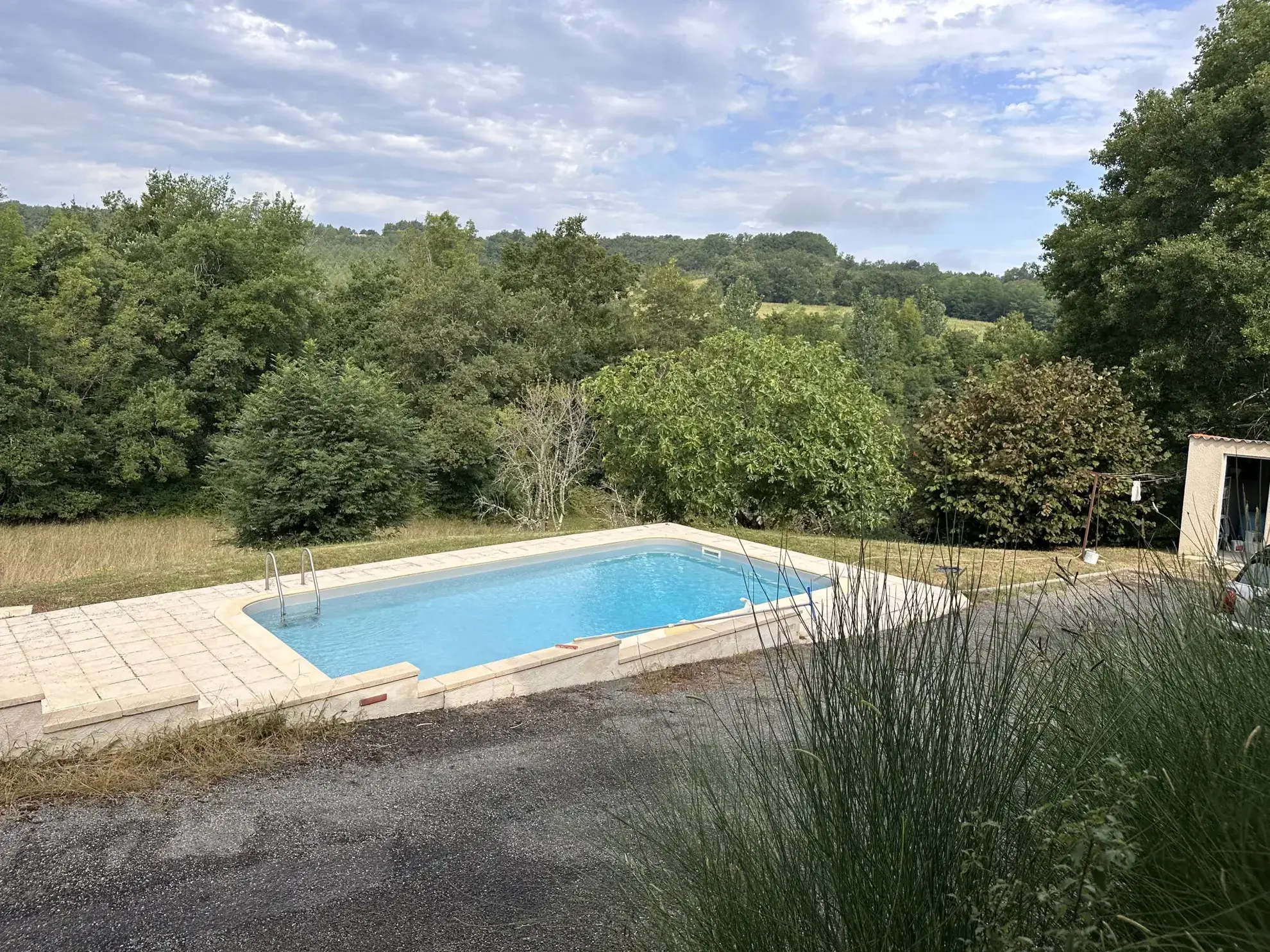 Charmante maison à Pujols avec piscine, vue campagne et grand jardin - Calme et confort 