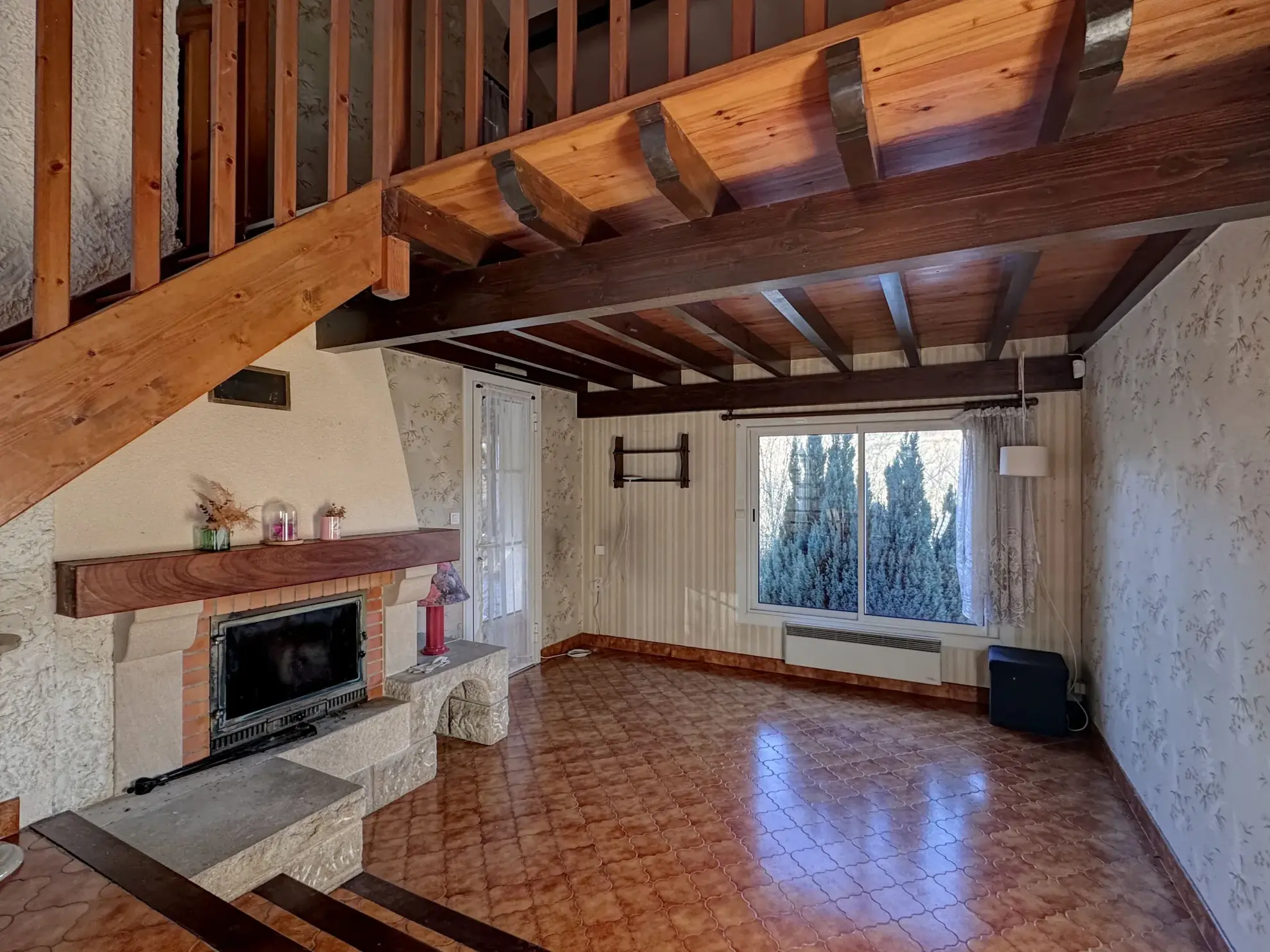 Charmante maison à Pujols avec piscine, vue campagne et grand jardin - Calme et confort 