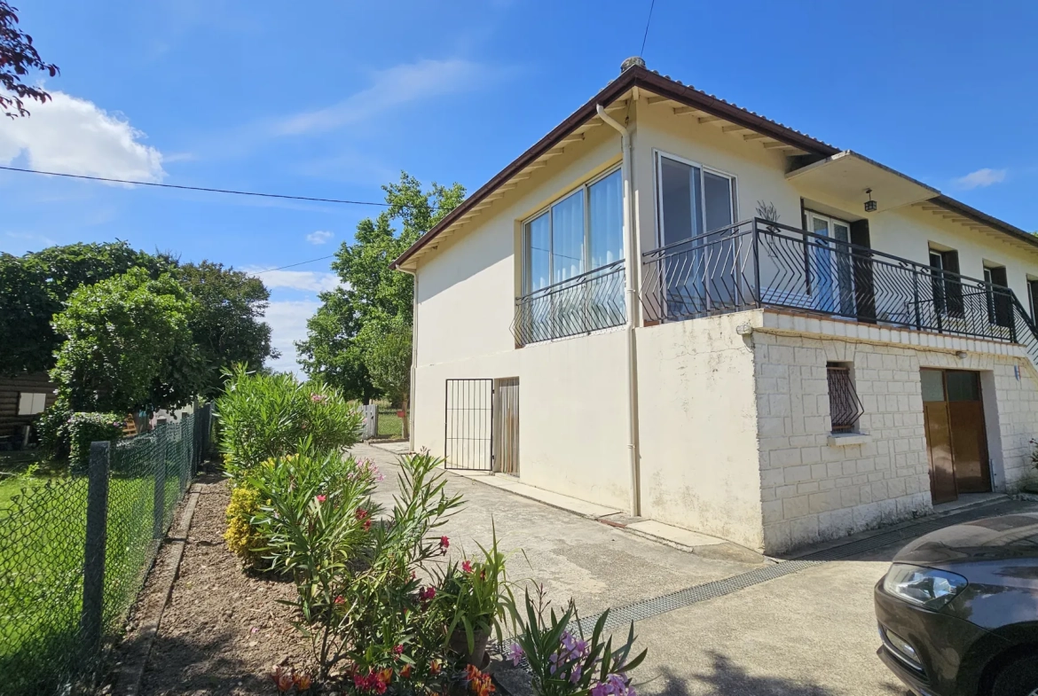 Belle maison 4 chambres avec sous-sol et jardin clos à Villeton 