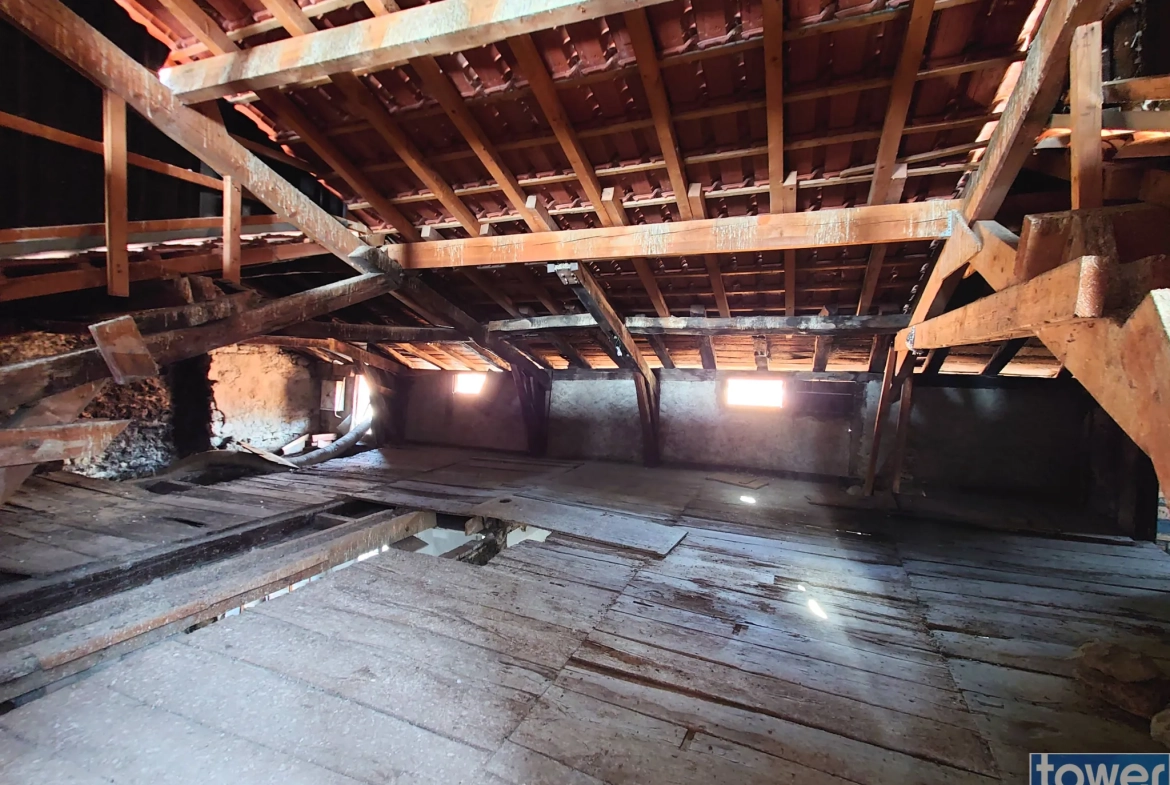 Immeuble à rénover de 350 m² à Villefranche de Rouergue 