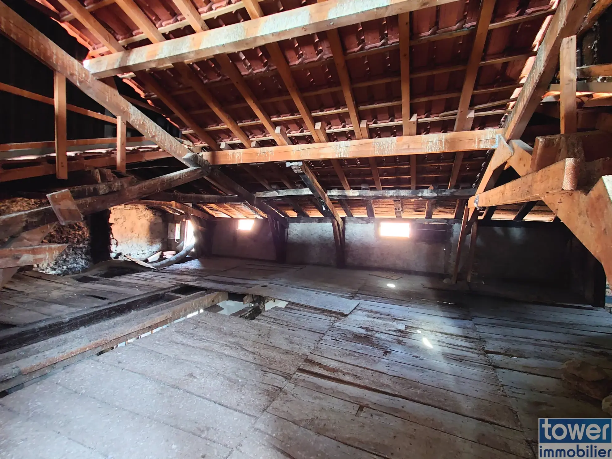 Immeuble à rénover de 350 m² à Villefranche de Rouergue 