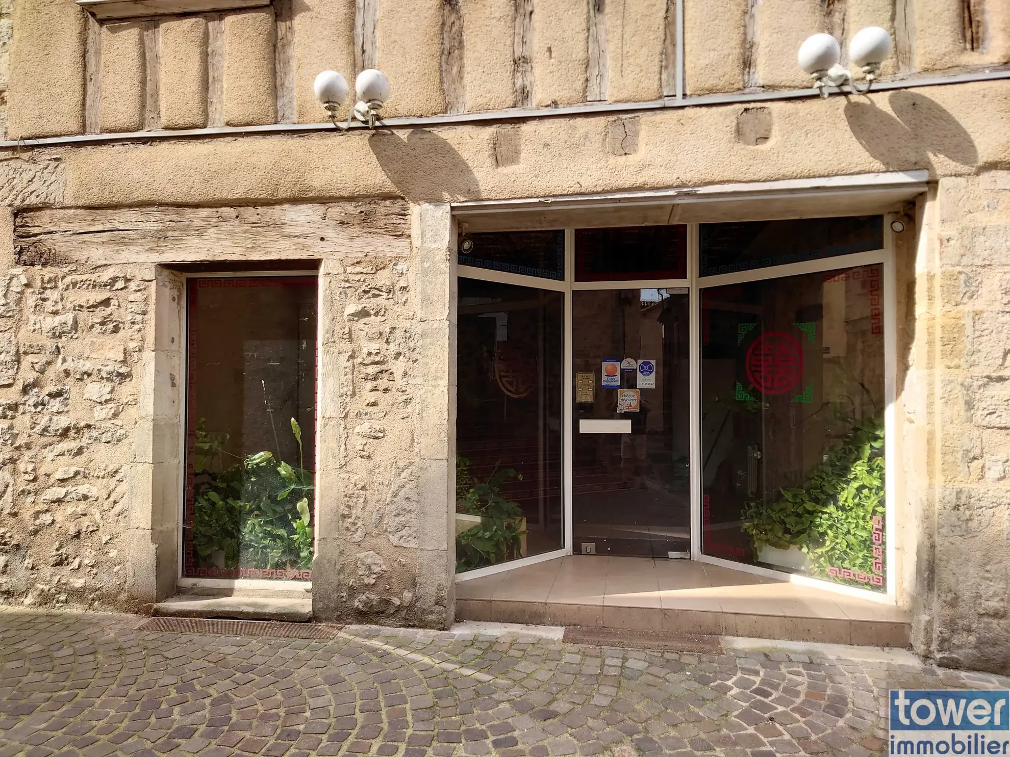 Immeuble à rénover de 350 m² à Villefranche de Rouergue 