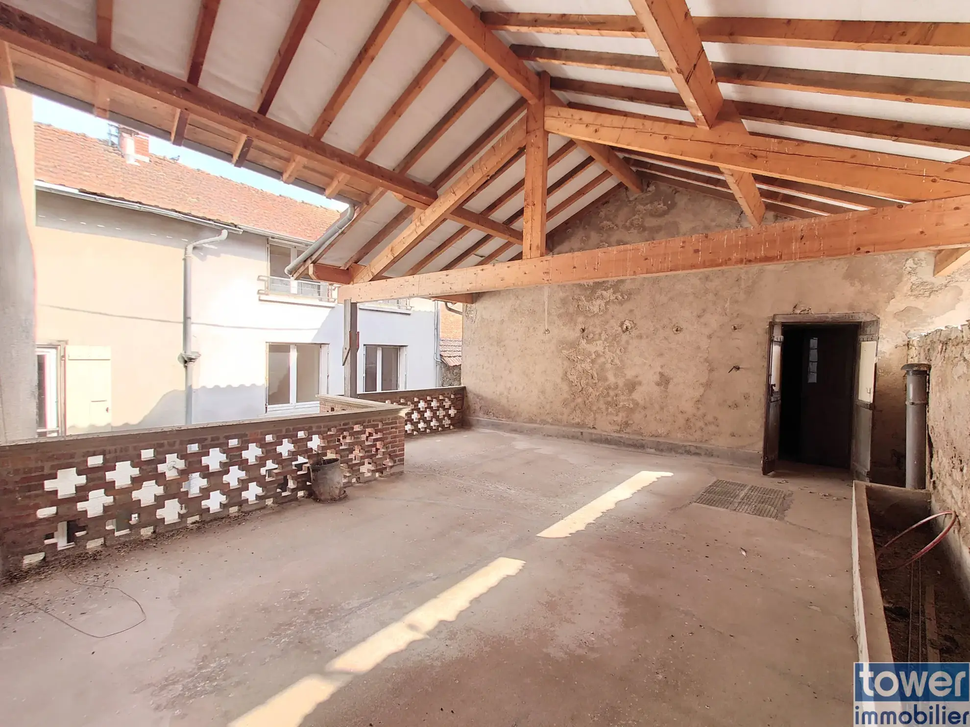 Immeuble à rénover de 350 m² à Villefranche de Rouergue 