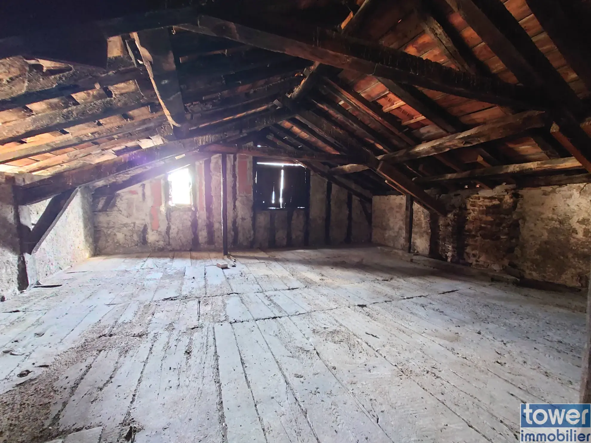 Immeuble à rénover de 350 m² à Villefranche de Rouergue 
